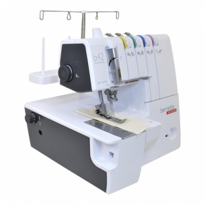 Bernina Bernette  B42